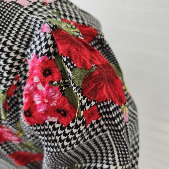 City Chic Houndstooth Plaid Floral Casual Mid Dress Plus Size 18 Red Black - Picture 5 of 8